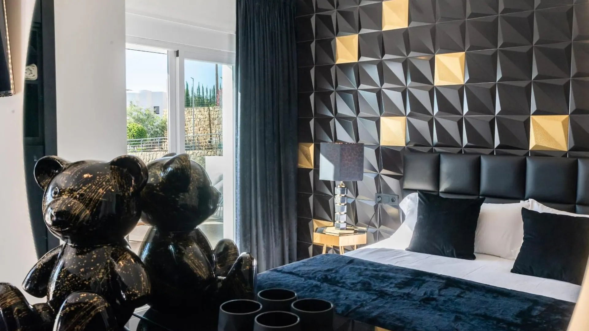 All About Villa Estrella De Oro Estepona